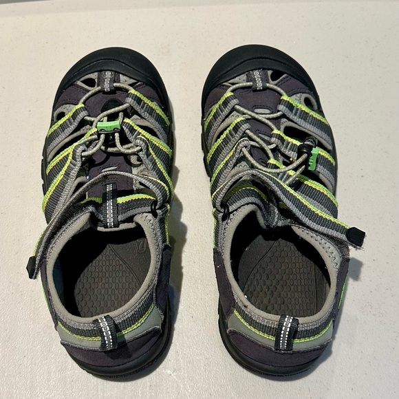 KEEN Big Kids Newport H2 Sandal‎ Racer Gray Sz US 5, EU 37 - Picture 3 of 7